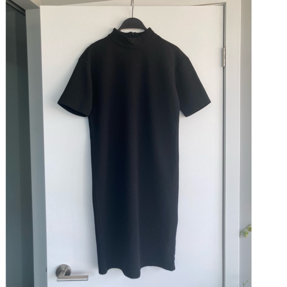 Classic little black dress from Joe Fresh - Size XS